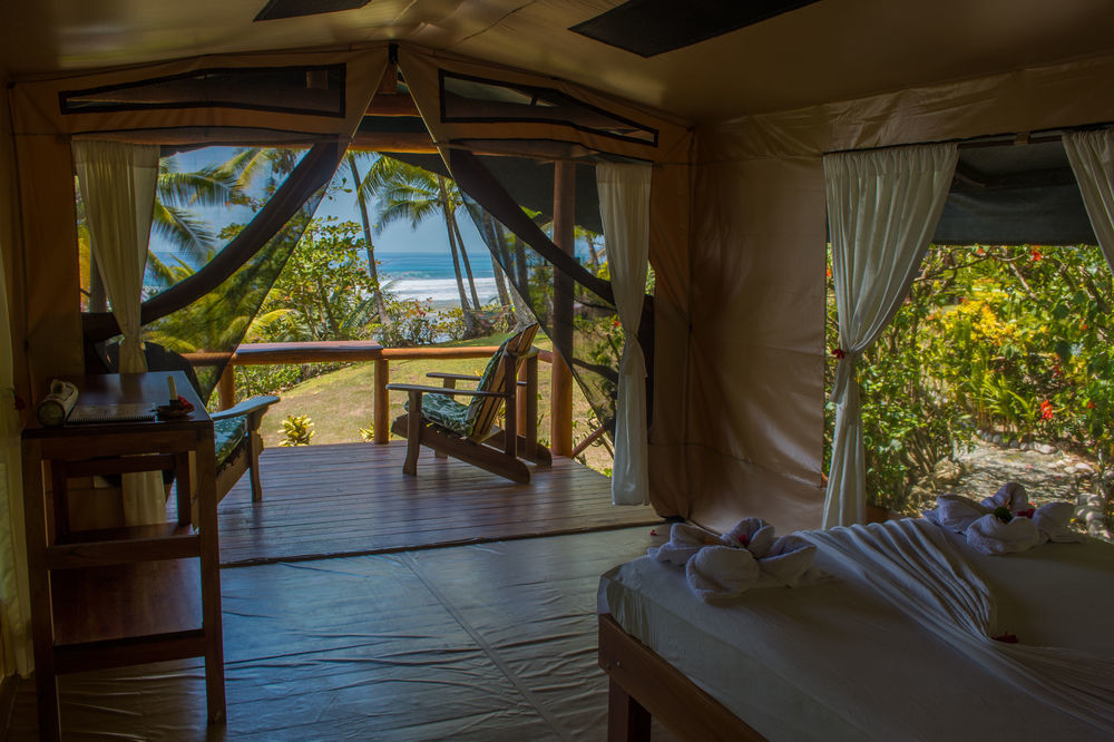 La Leona Eco Lodge Carate Extérieur photo